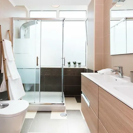 A Pearl Of An In Belem Apartment