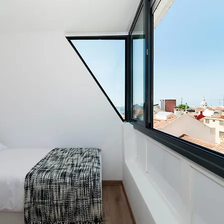 A Pearl Of An In Belem Apartment *